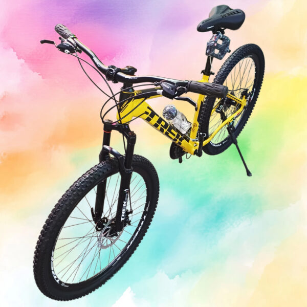 Trek One AT-2000 Size 27.
